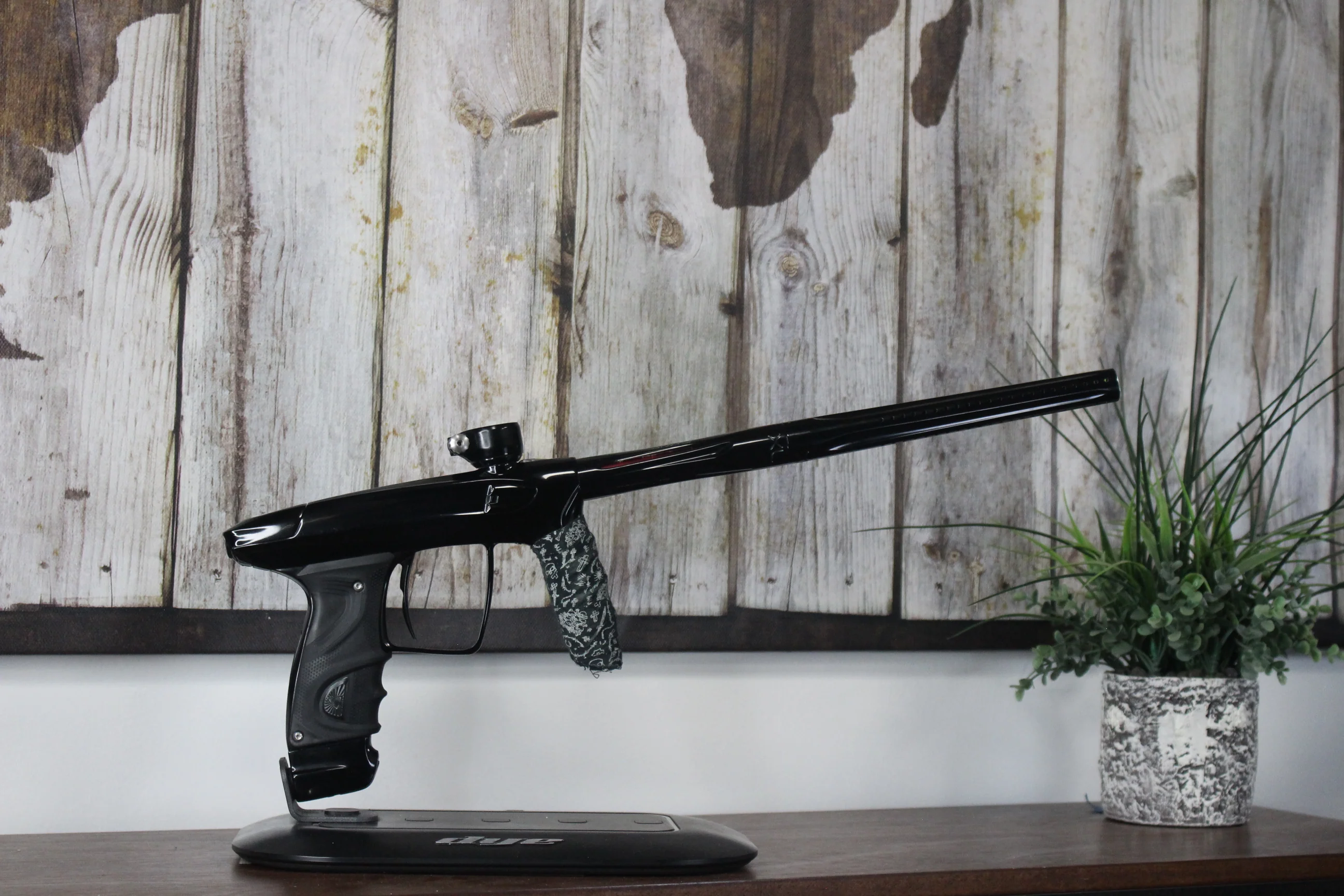 DLX Luxe TM40 - Black