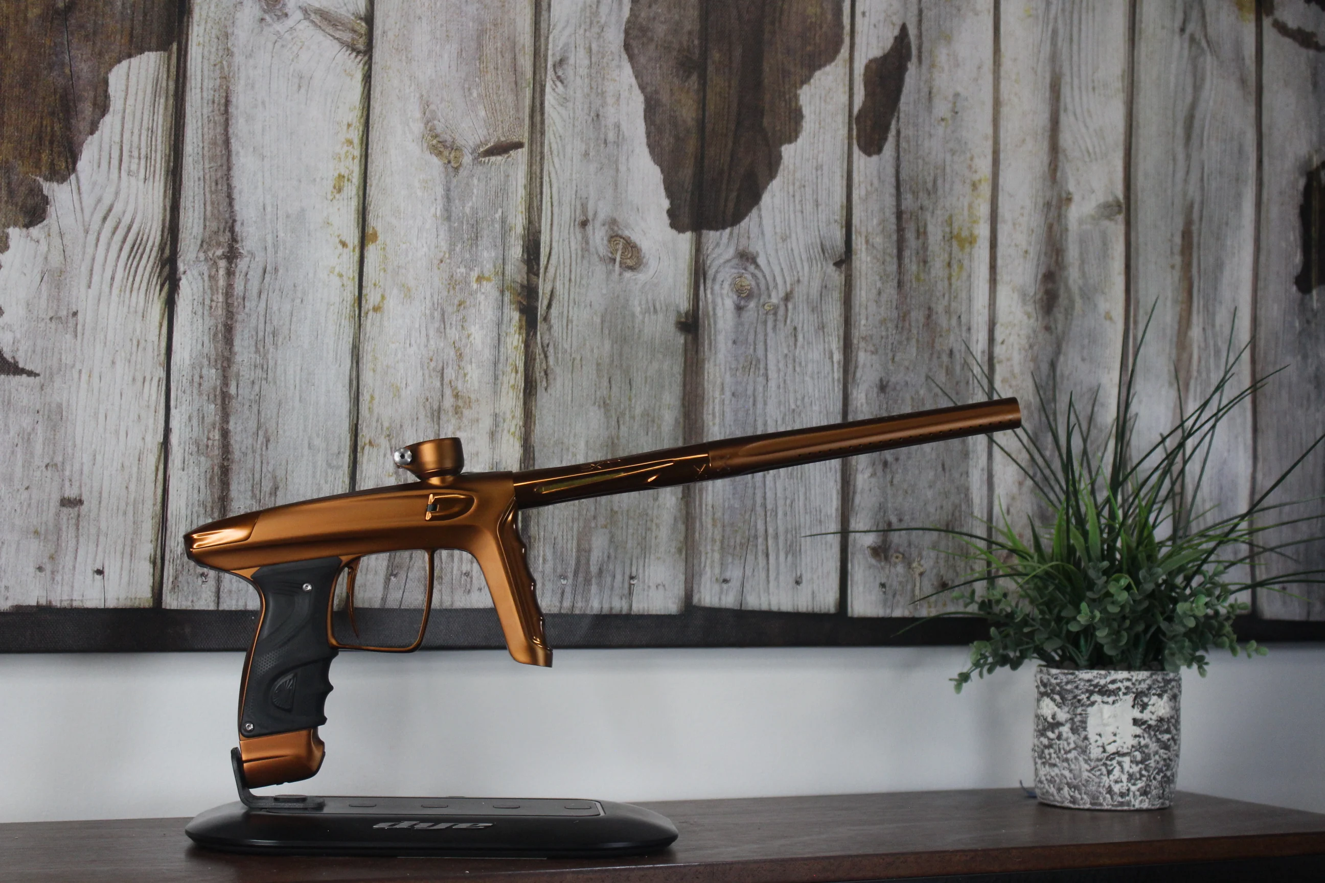 DLX Luxe TM40 - Brown