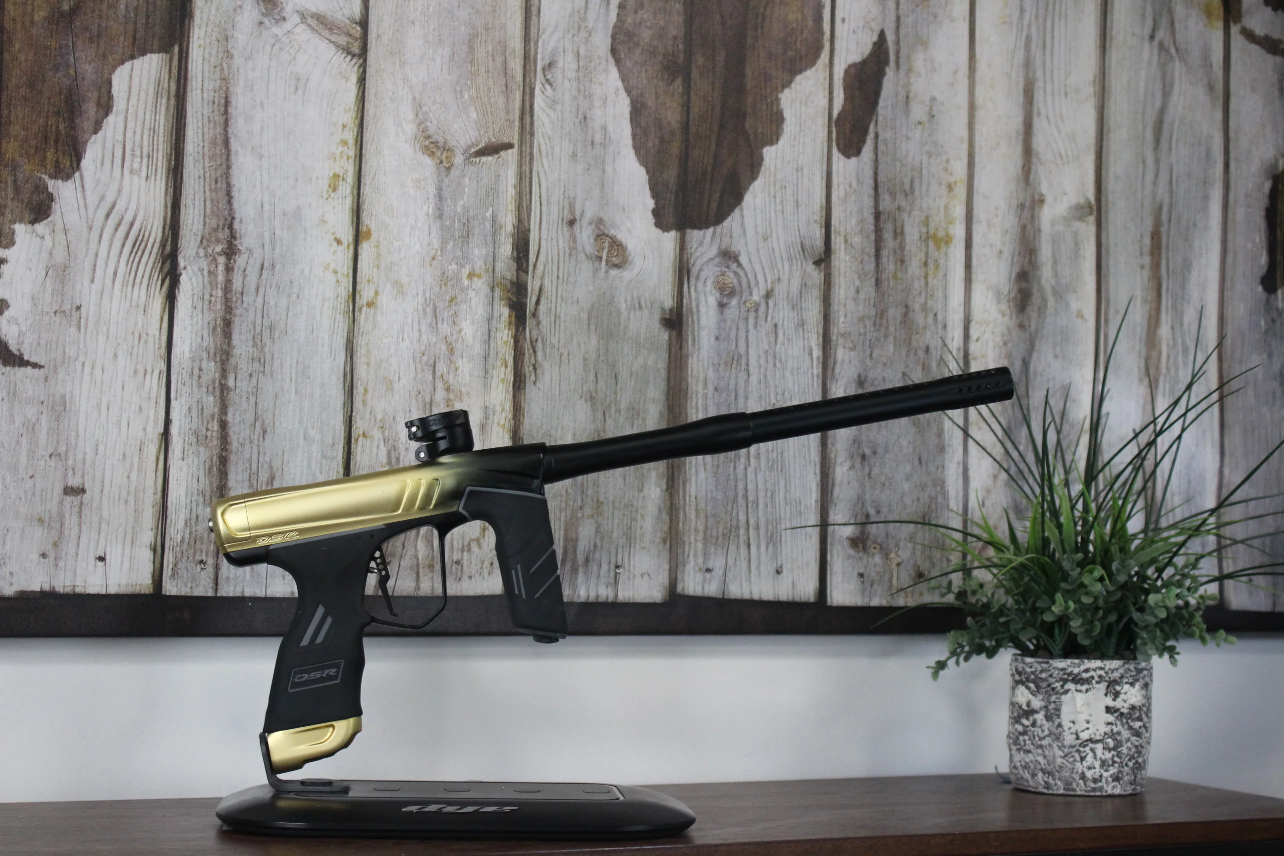 Dye DSR+ - Gold/Black Fade