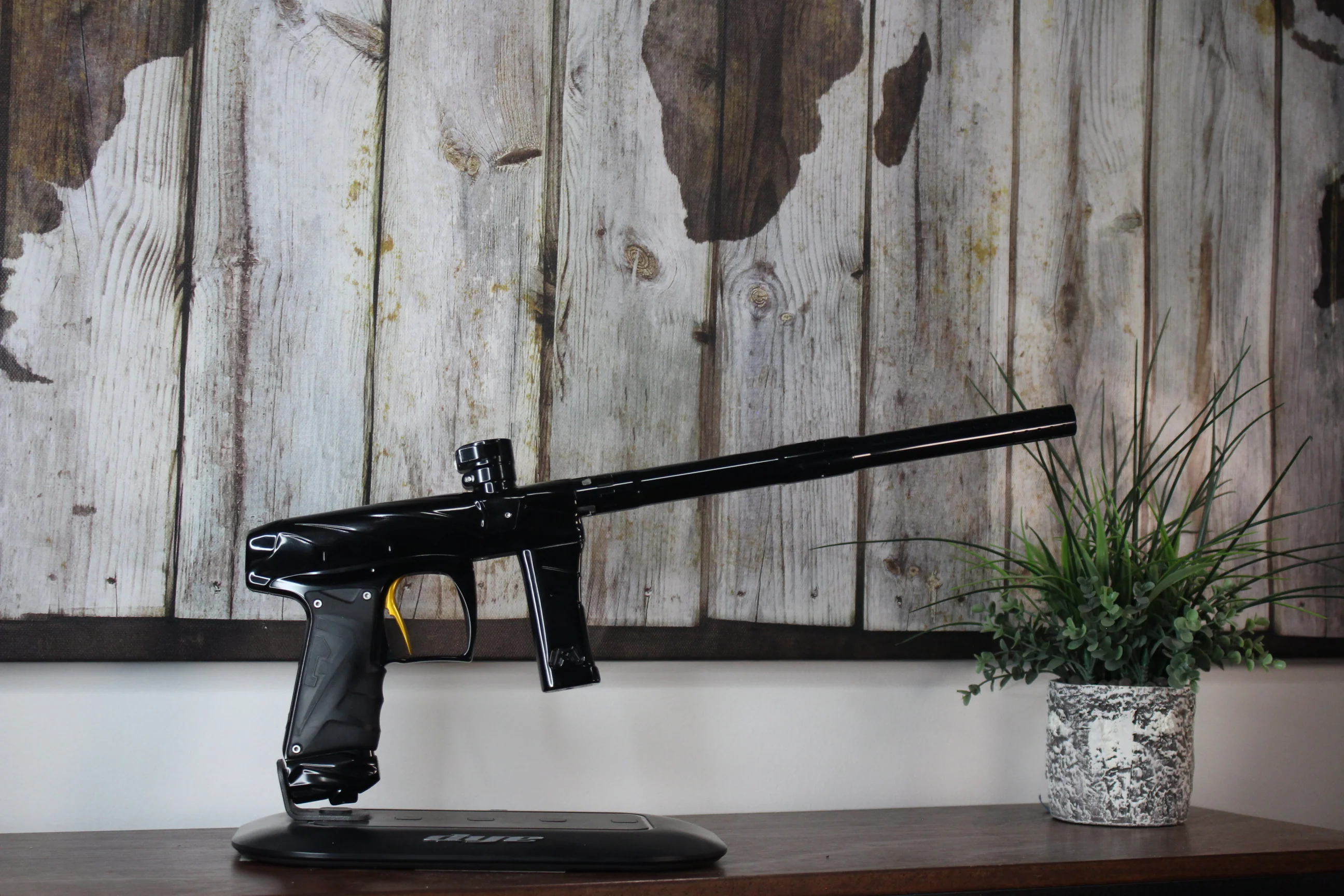 Field One Force V2 - Gloss Black