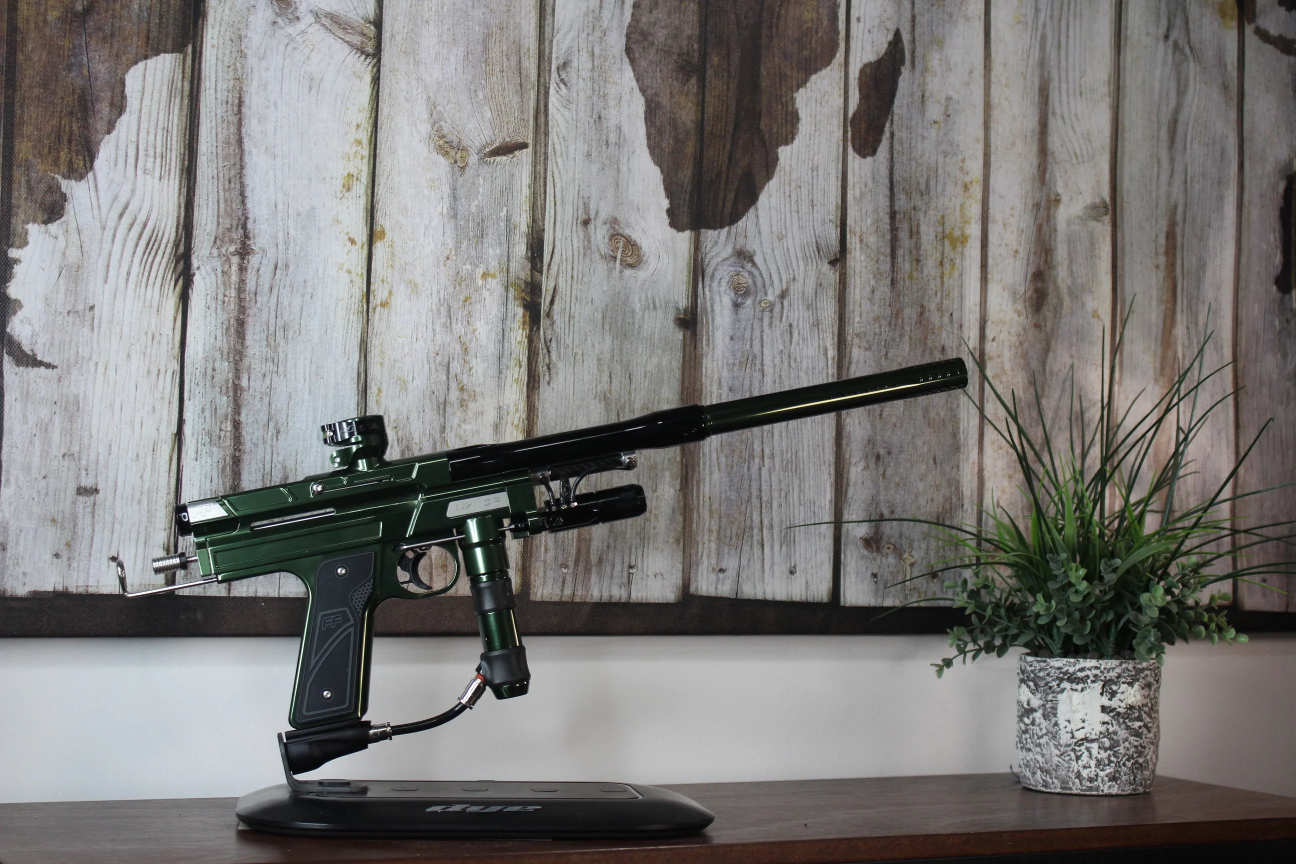 Freeflow Clutch Autococker - Green/Black