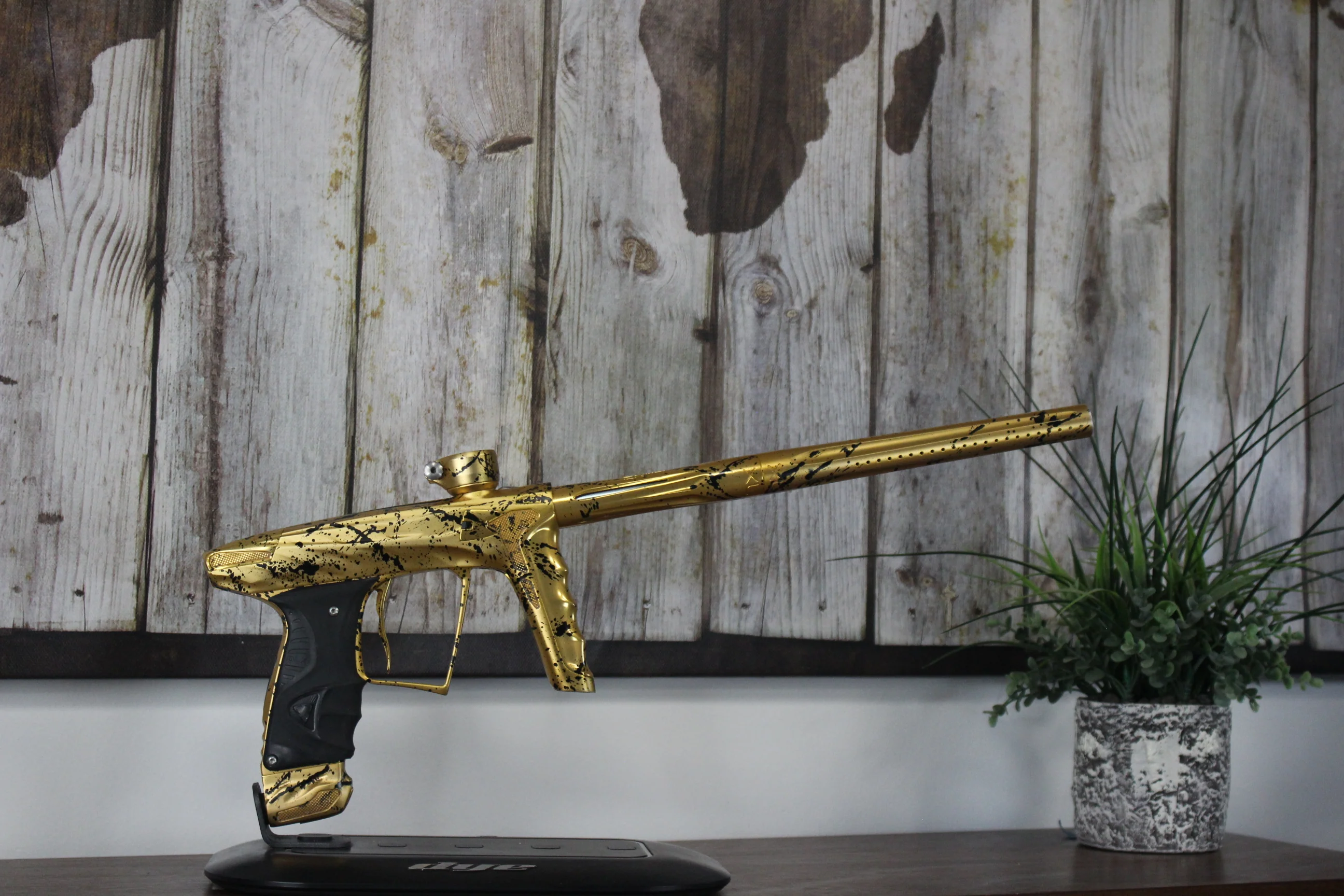 HK Army A51 Luxe X - Gold/Black Splash