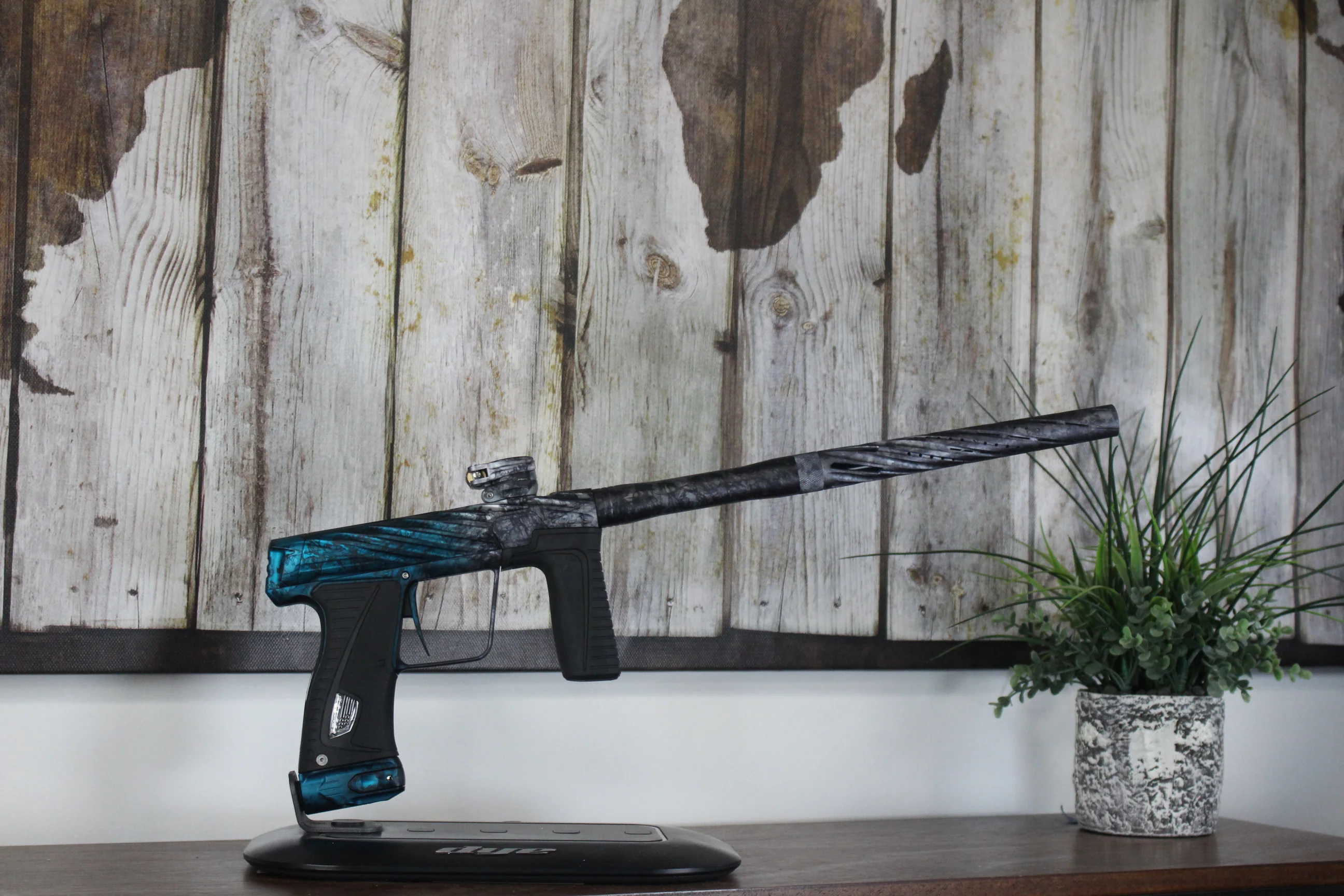 HK Army Orbit 180R - Ice Marble