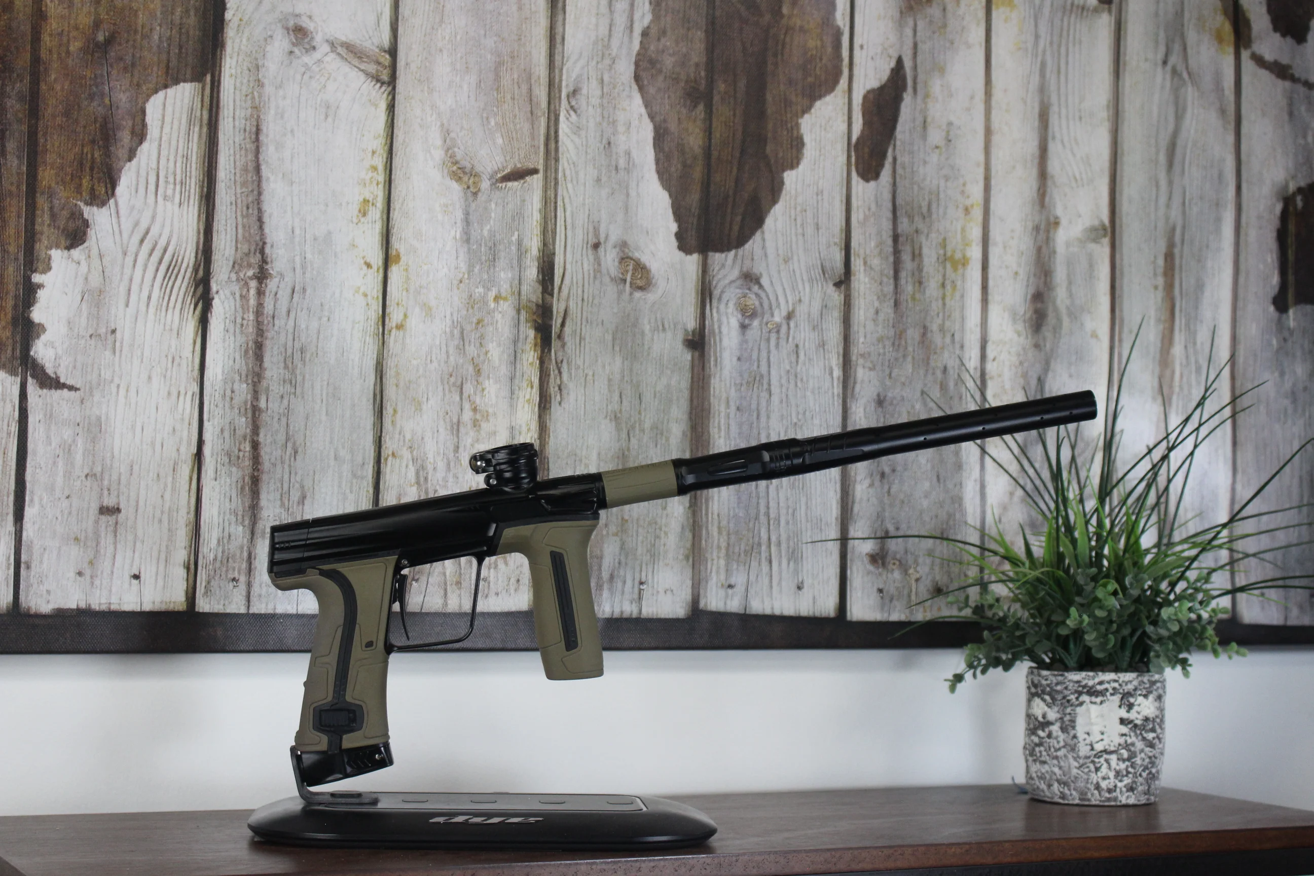 Planet Eclipse CS3 - Black 'n' Tan