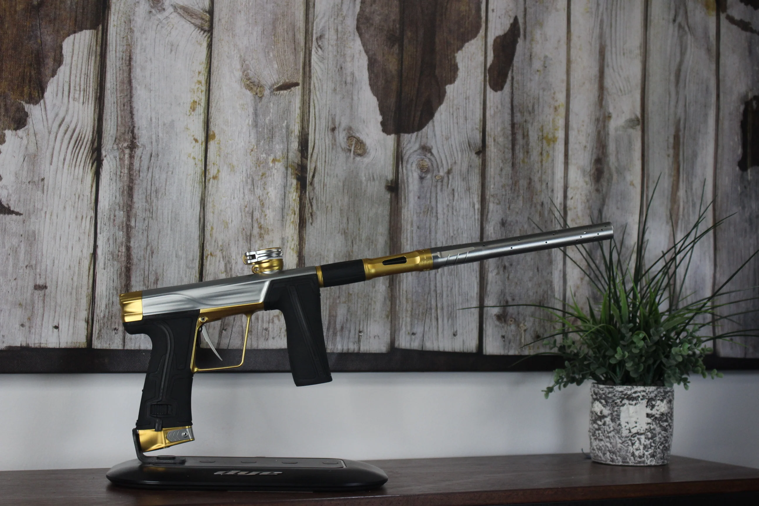 Planet Eclipse Geo R5 - Grey/Gold