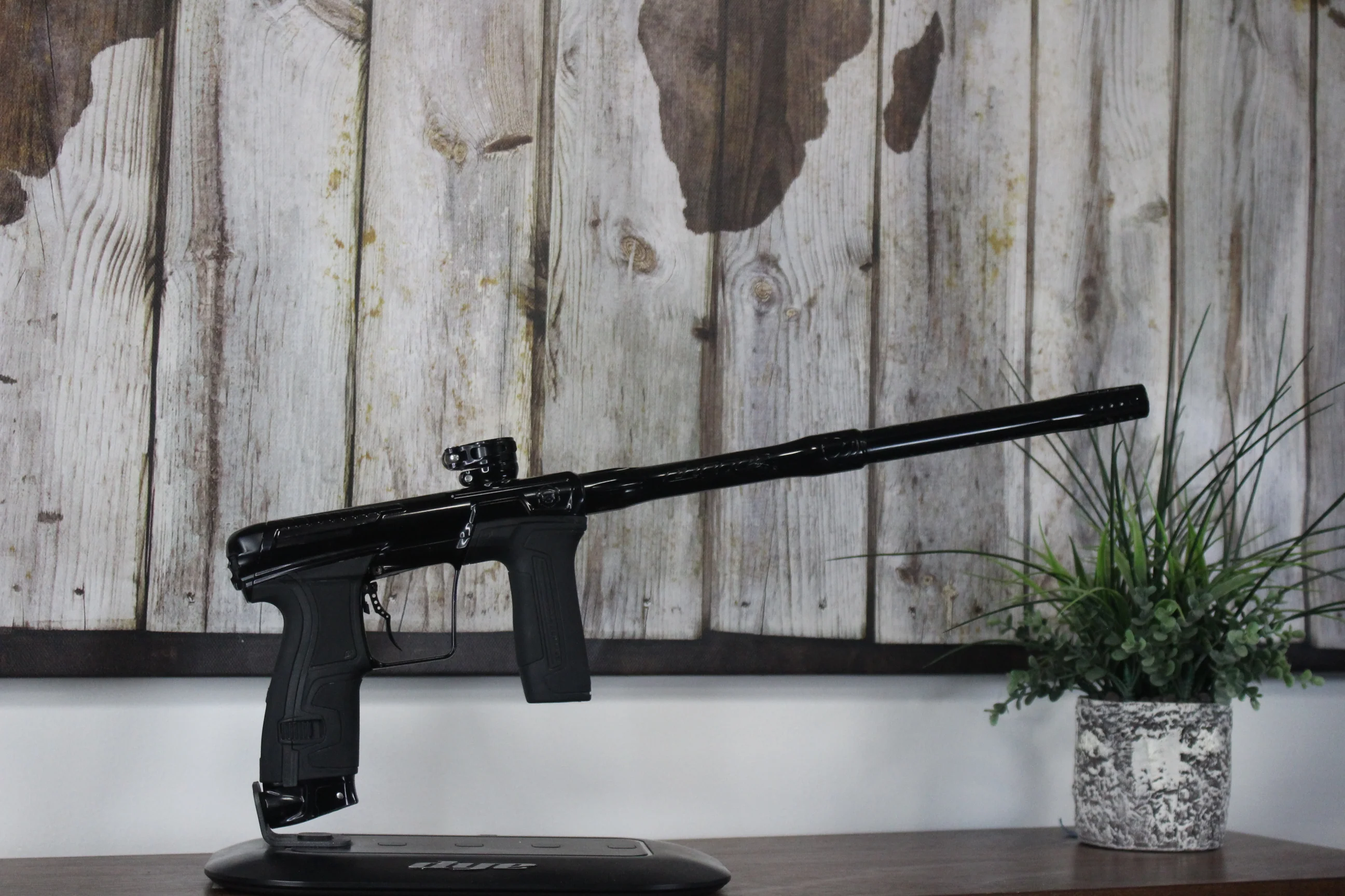 Planet Eclipse Infamous CS2 - Gloss Black