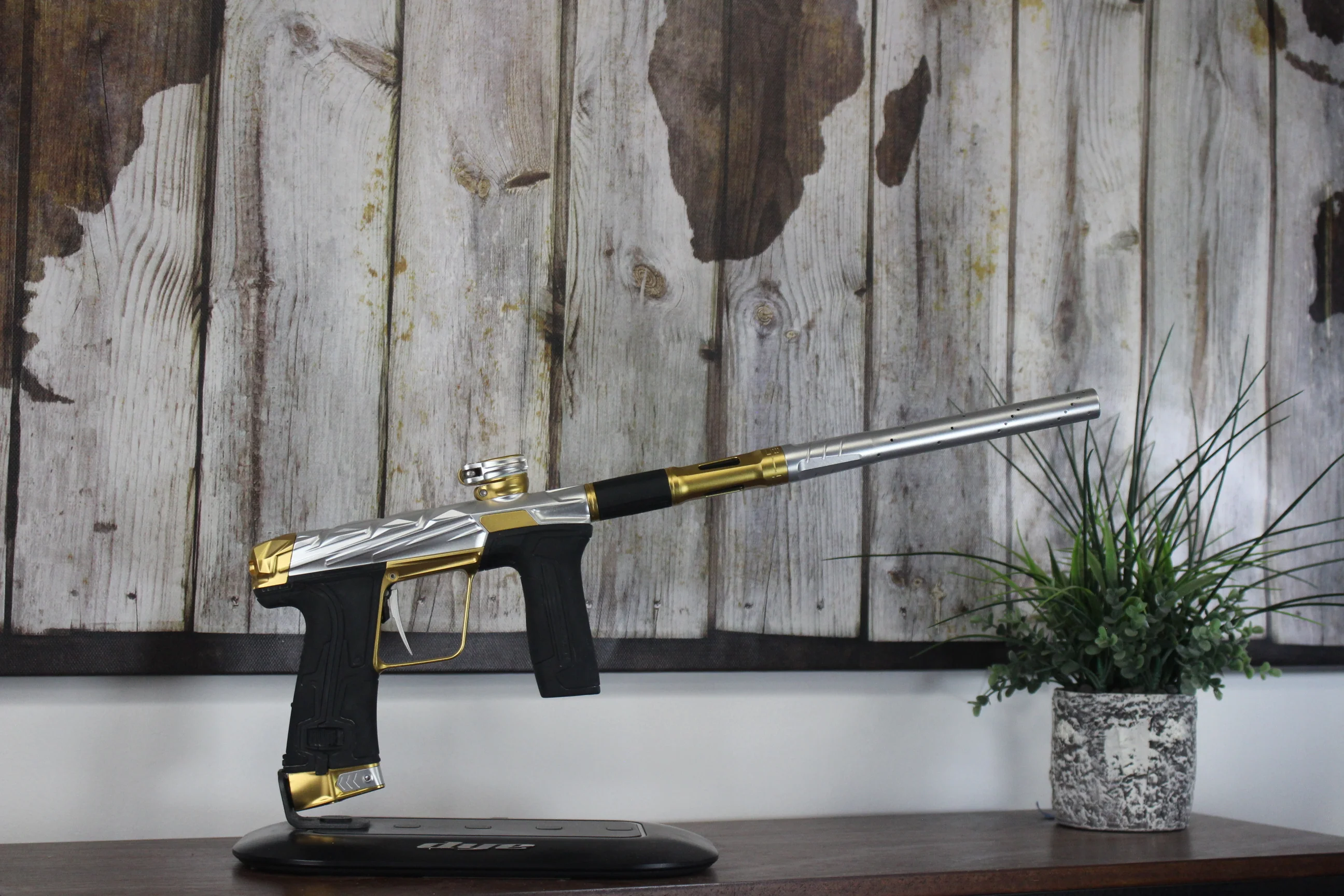Planet Eclipse Infamous CS3 - Silver/Gold