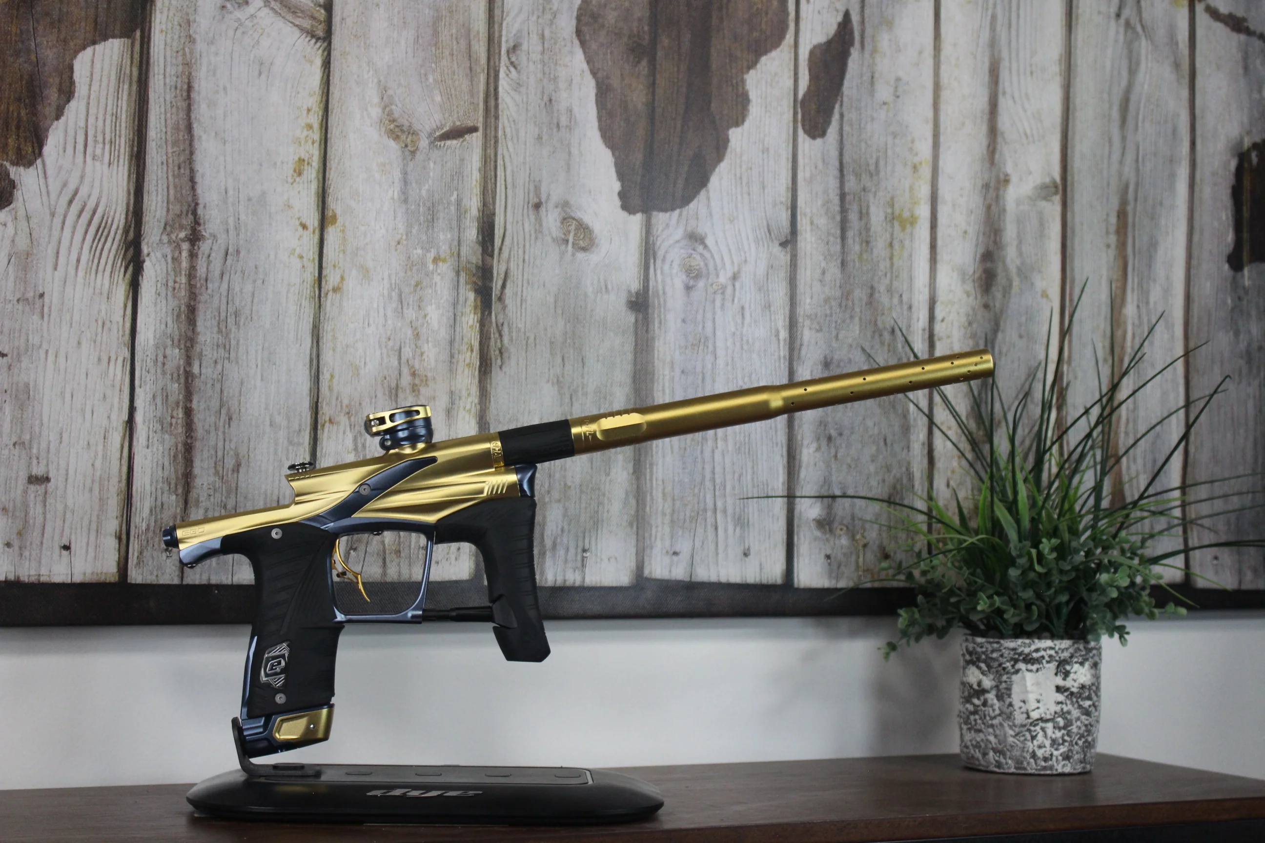 Planet Eclipse LV1.6 - Gold/Navy
