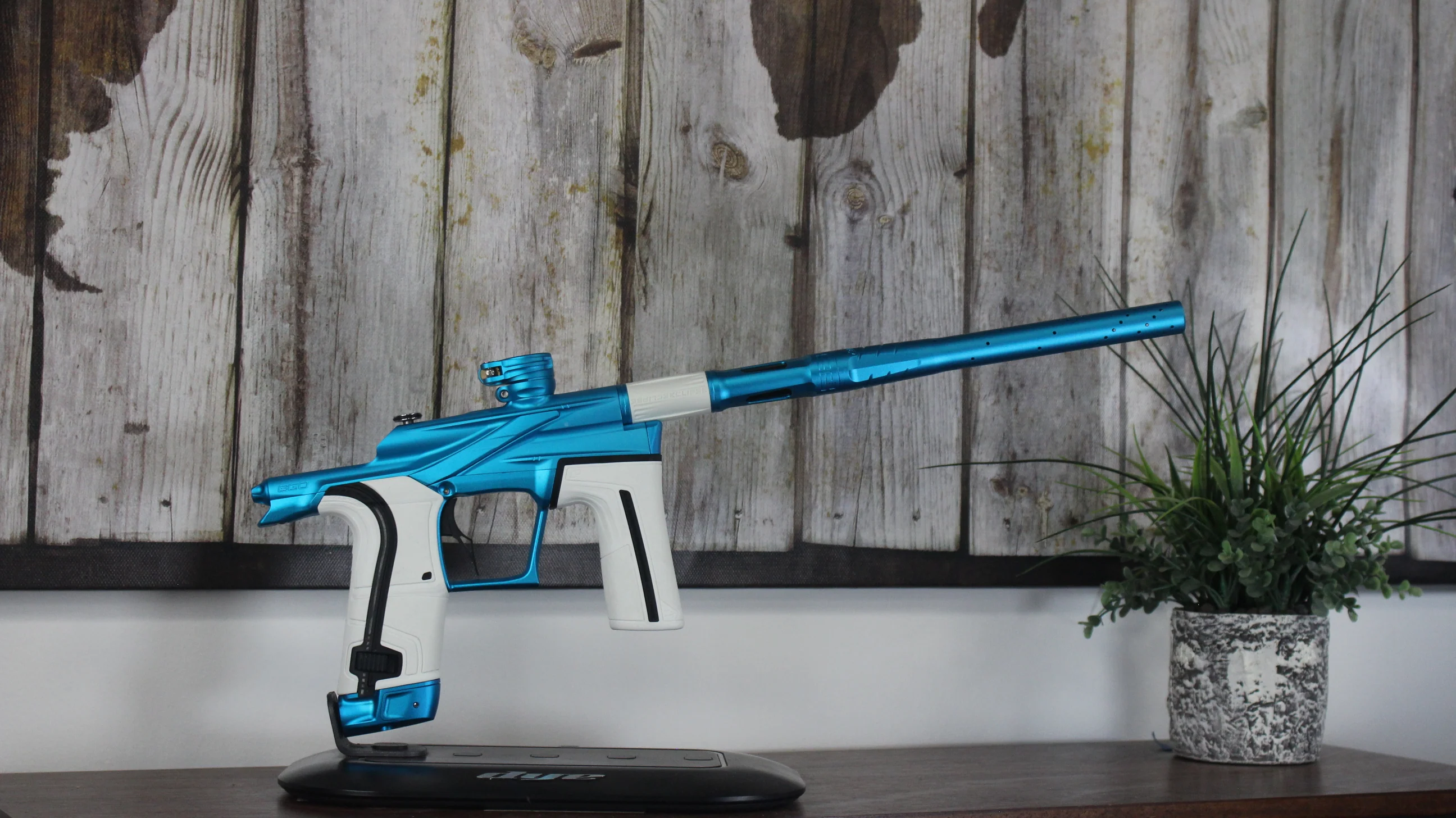 Planet Eclipse LV2 - Aqua