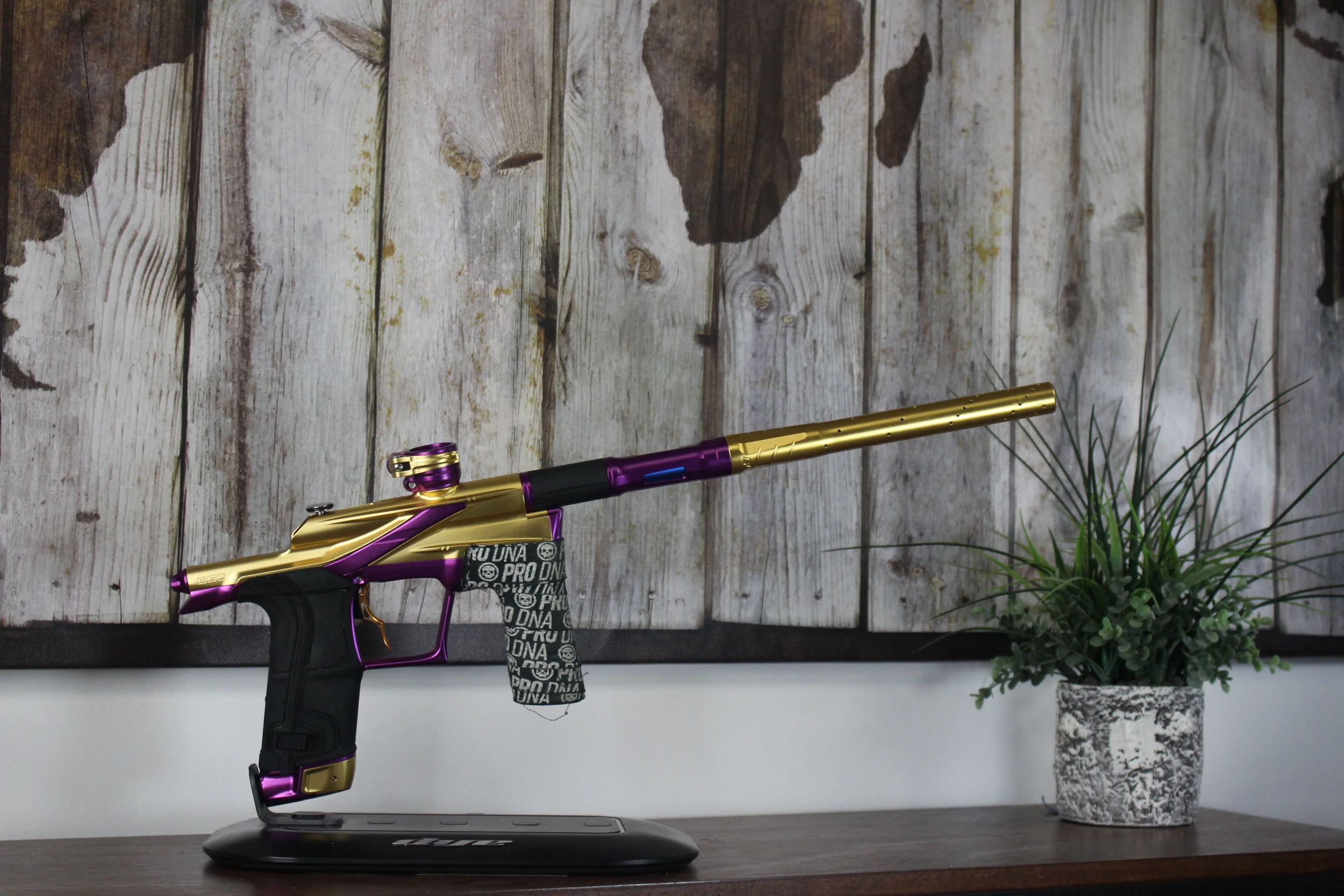 Planet Eclipse LV2 - Gold/Purple