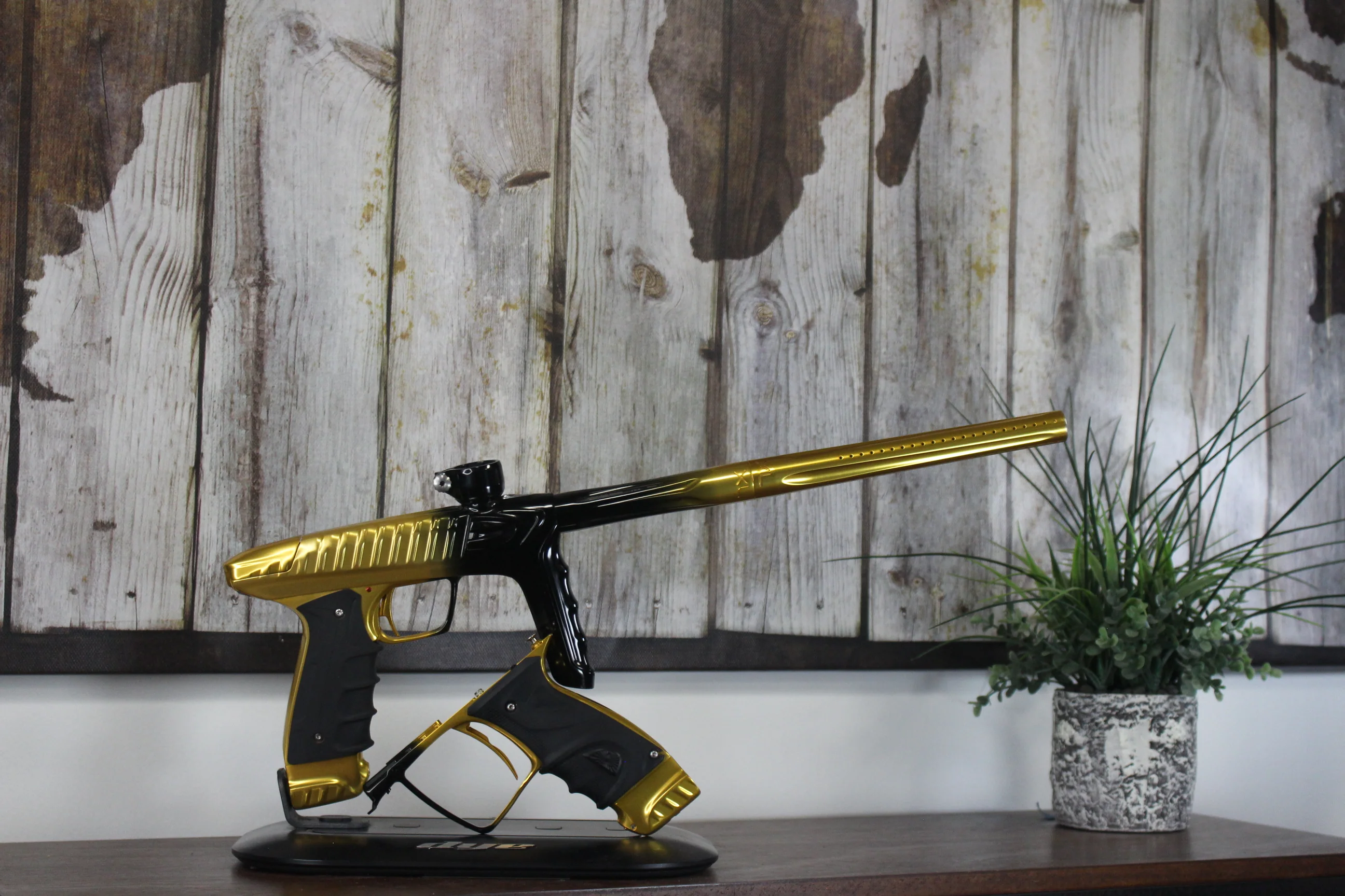 Project Luxe TM40 w/Mech - Gold/Black Fade